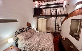 Pitti Sweet House